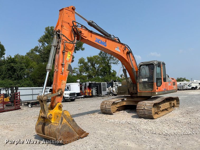 2017 XCMG XE210CU excavator