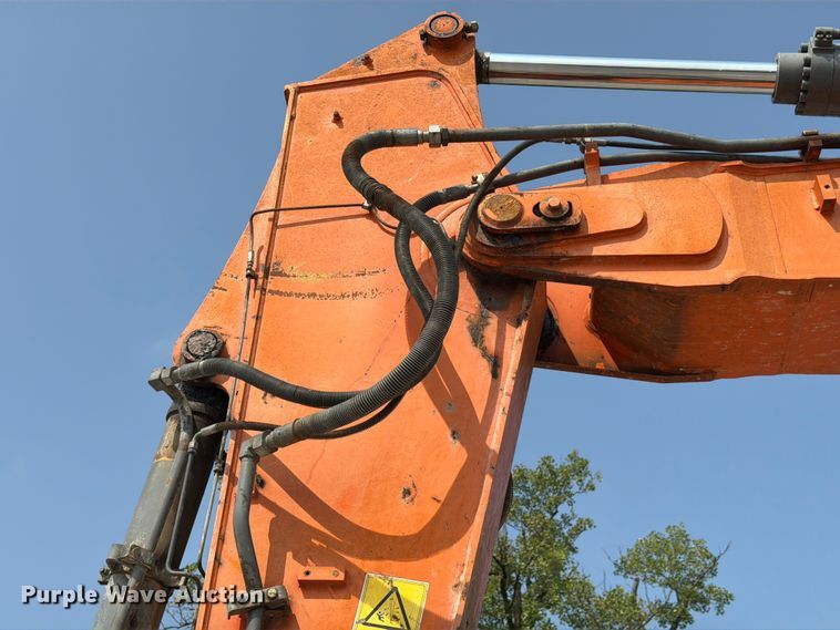 image for item YA4115 2017 XCMG XE210CU excavator