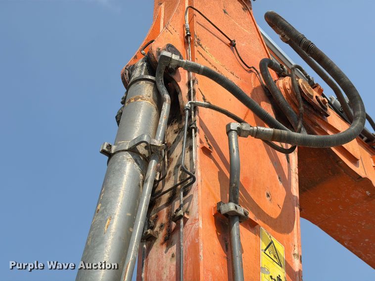 image for item YA4115 2017 XCMG XE210CU excavator