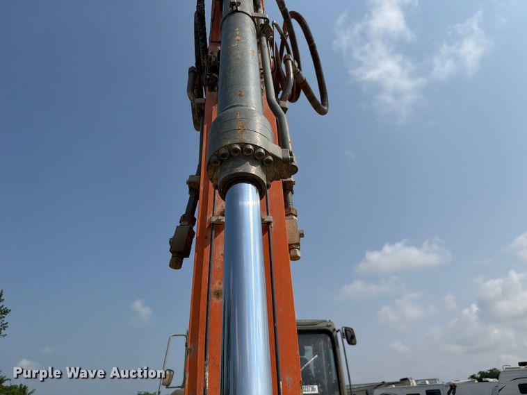 image for item YA4115 2017 XCMG XE210CU excavator