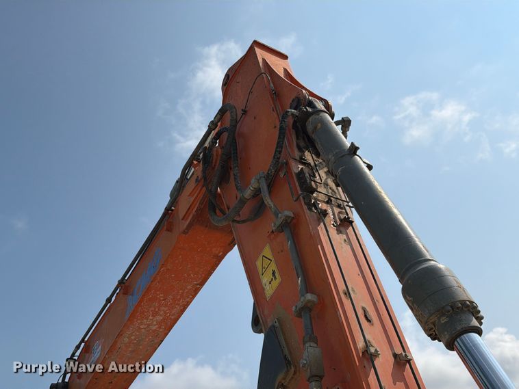 image for item YA4115 2017 XCMG XE210CU excavator