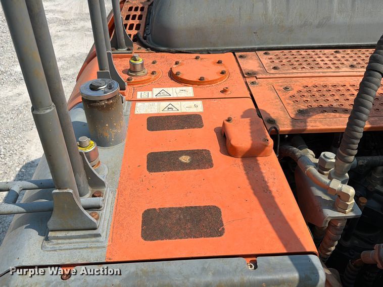 image for item YA4115 2017 XCMG XE210CU excavator