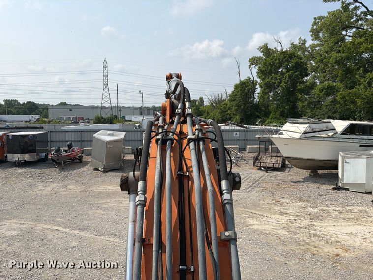 image for item YA4115 2017 XCMG XE210CU excavator