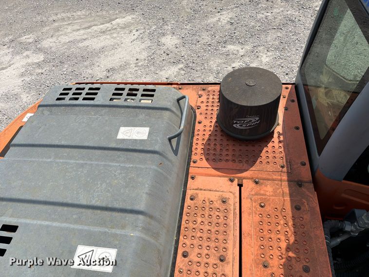 image for item YA4115 2017 XCMG XE210CU excavator