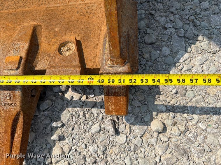 image for item YA4115 2017 XCMG XE210CU excavator