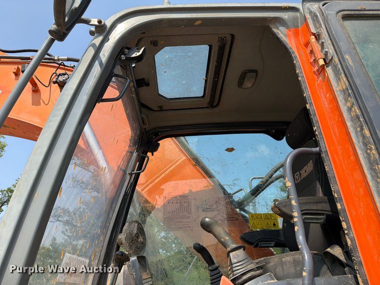 image for item YA4115 2017 XCMG XE210CU excavator