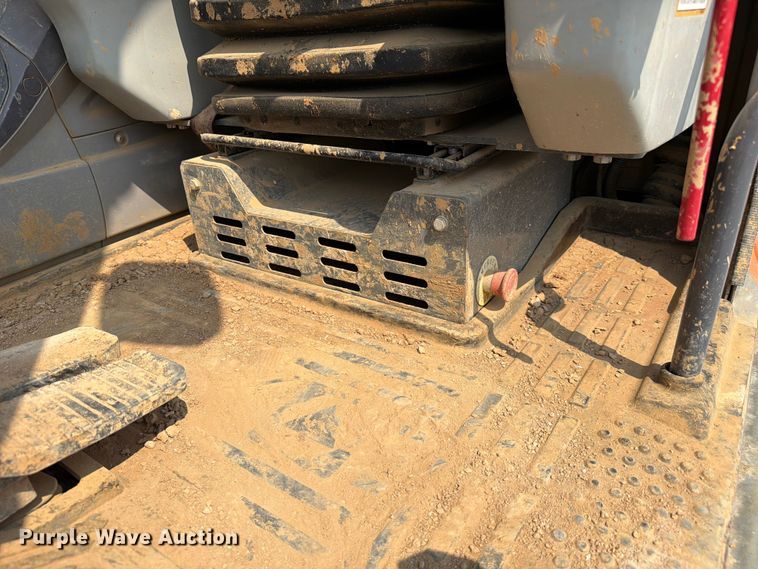image for item YA4115 2017 XCMG XE210CU excavator