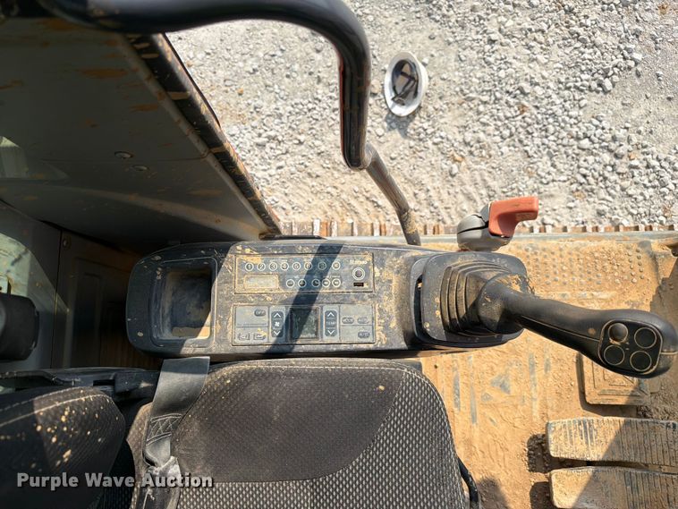 image for item YA4115 2017 XCMG XE210CU excavator