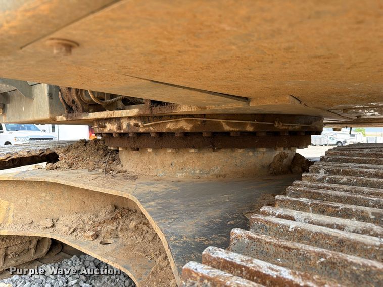 image for item YA4115 2017 XCMG XE210CU excavator