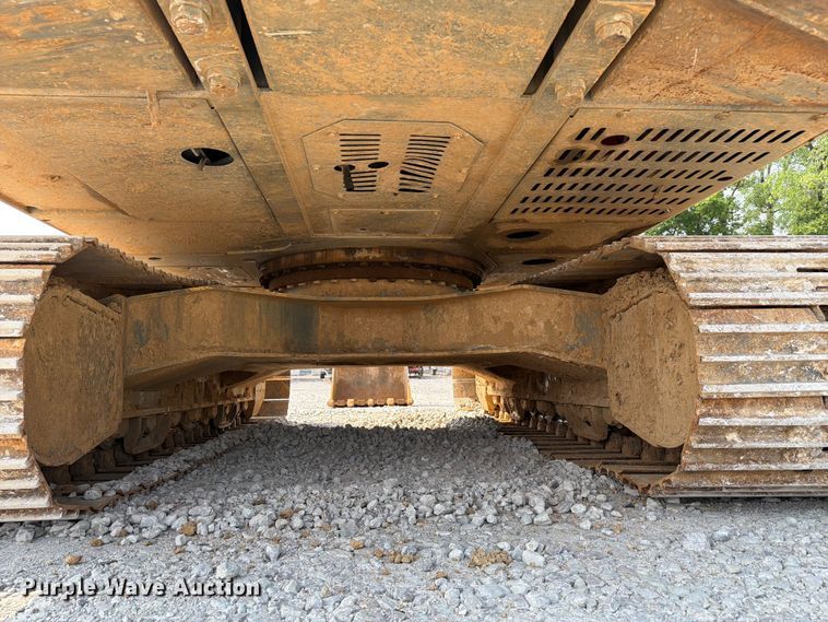 image for item YA4115 2017 XCMG XE210CU excavator