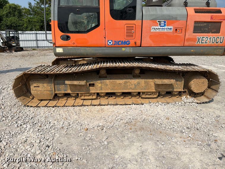image for item YA4115 2017 XCMG XE210CU excavator