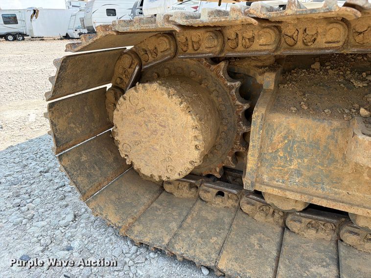 image for item YA4115 2017 XCMG XE210CU excavator
