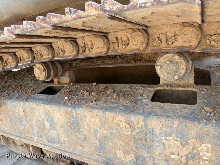 image for item YA4115 2017 XCMG XE210CU excavator