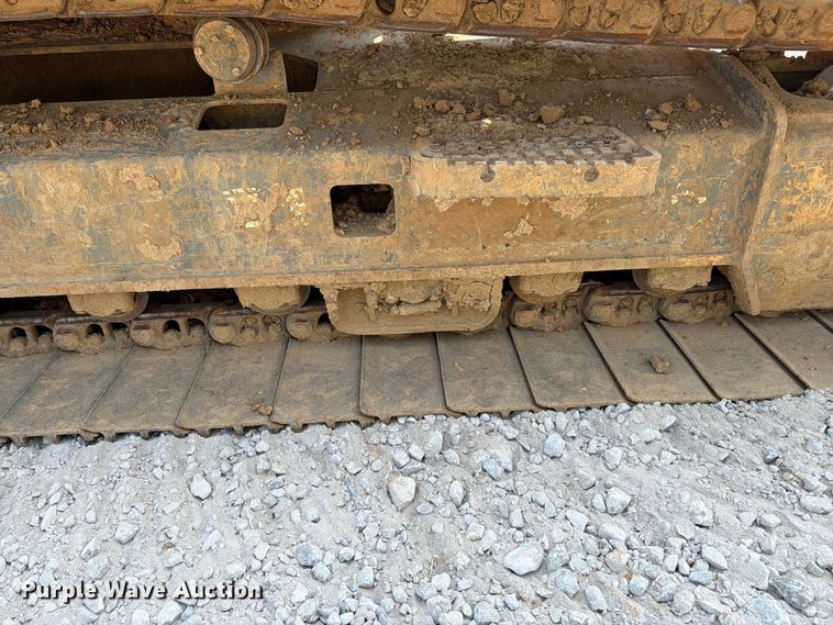 image for item YA4115 2017 XCMG XE210CU excavator