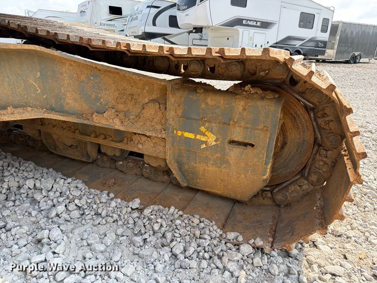 image for item YA4115 2017 XCMG XE210CU excavator