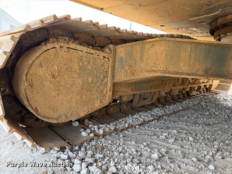 image for item YA4115 2017 XCMG XE210CU excavator