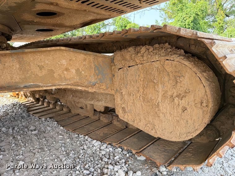image for item YA4115 2017 XCMG XE210CU excavator