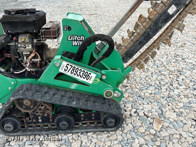 image for item YA4125 2017 Ditch Witch C16X trencher 