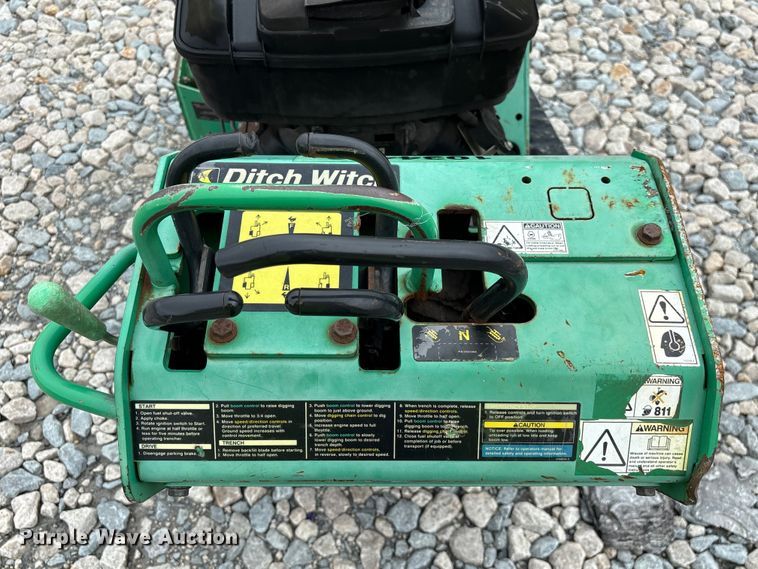 image for item YA4125 2017 Ditch Witch C16X trencher 