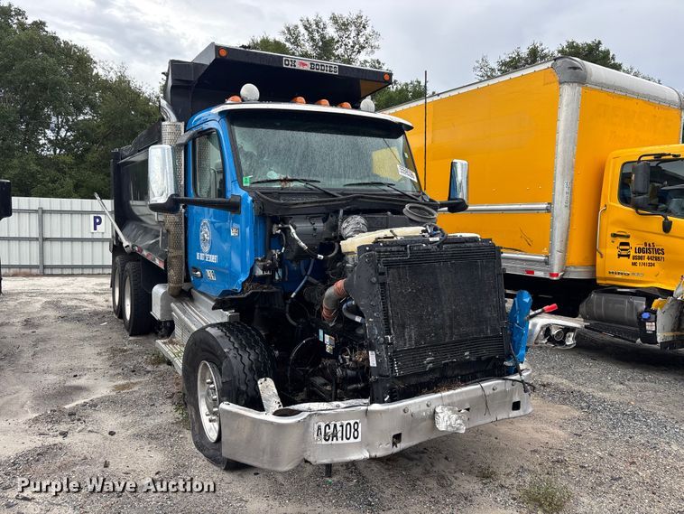 image for item YA4132 2025 Peterbilt 567 dump truck