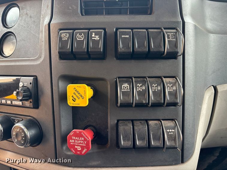 image for item YA4132 2025 Peterbilt 567 dump truck