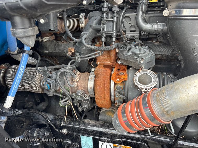 image for item YA4132 2025 Peterbilt 567 dump truck