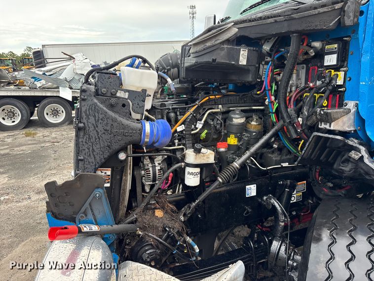 image for item YA4132 2025 Peterbilt 567 dump truck
