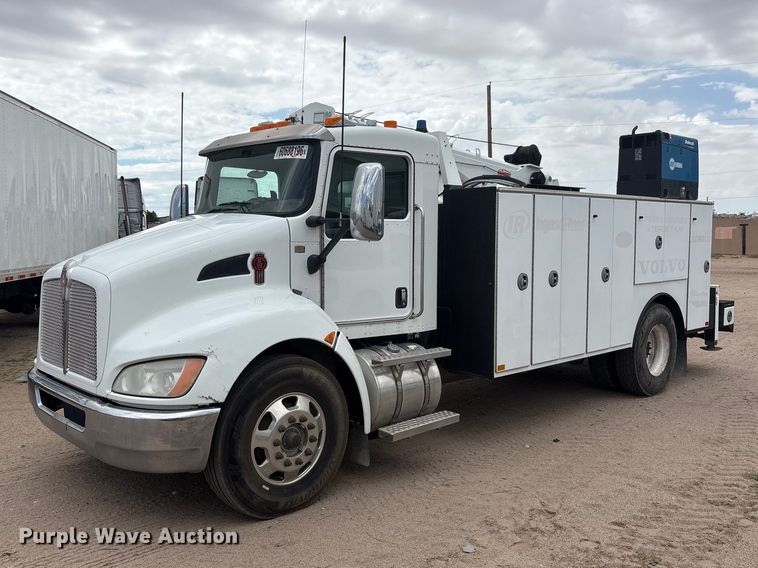 2013 Kenworth T370 utility / service truck