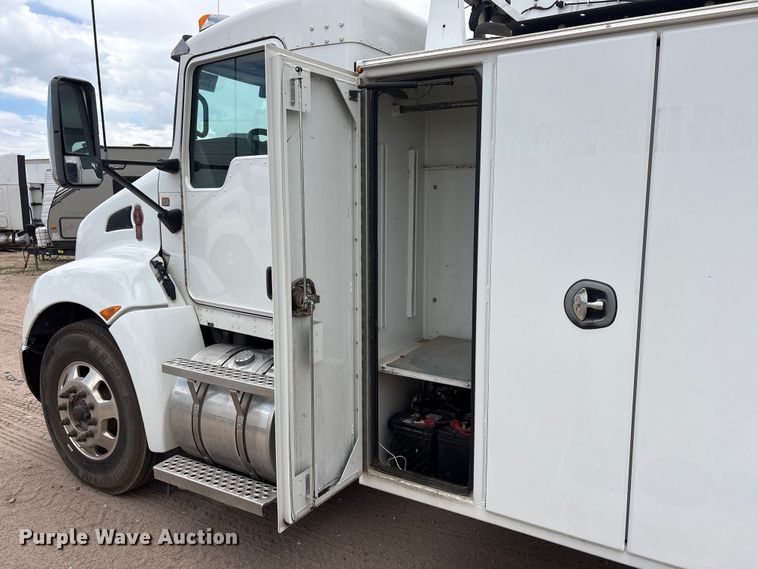 image for item YA4150 2013 Kenworth T370 utility / service truck