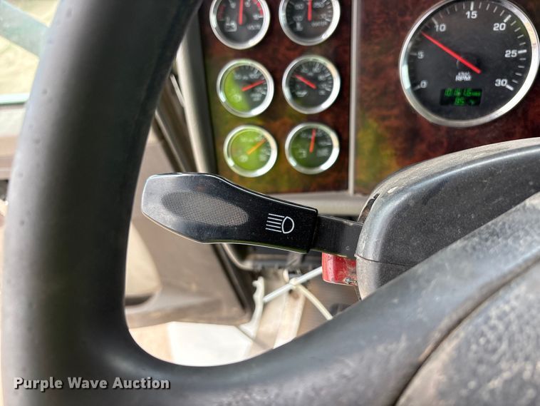 image for item YA4150 2013 Kenworth T370 utility / service truck