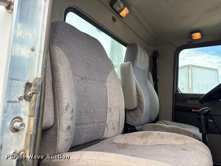 image for item YA4150 2013 Kenworth T370 utility / service truck