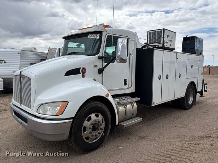 2013 Kenworth T370 utility / service truck