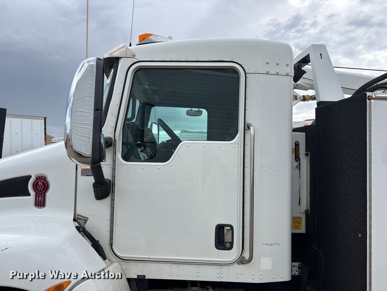 image for item YA4151 2013 Kenworth T370 utility / service truck