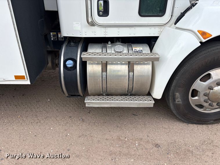 image for item YA4151 2013 Kenworth T370 utility / service truck
