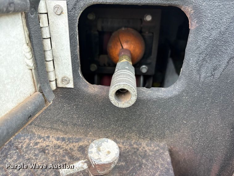 image for item YA4151 2013 Kenworth T370 utility / service truck