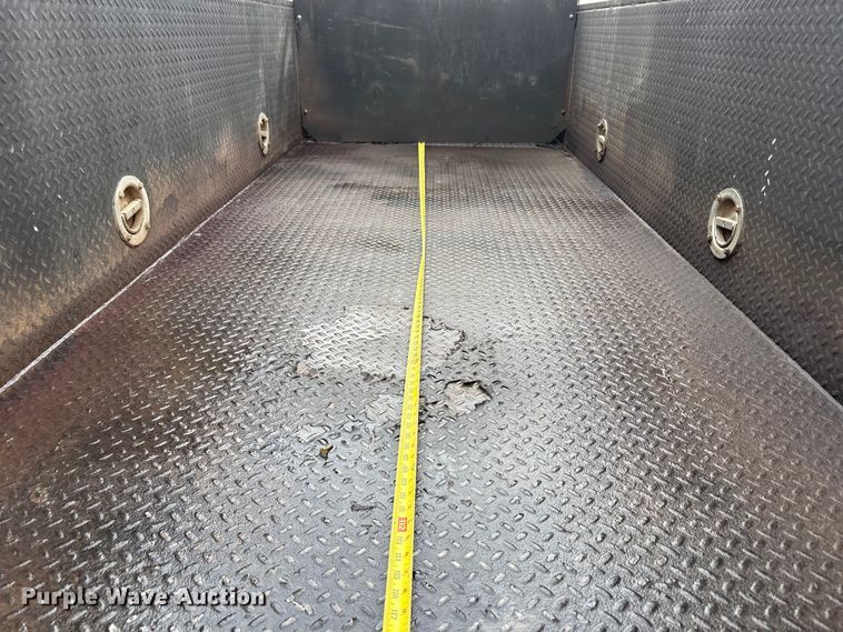 image for item YA4151 2013 Kenworth T370 utility / service truck