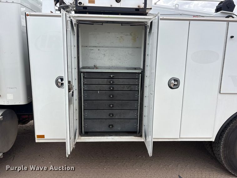 image for item YA4151 2013 Kenworth T370 utility / service truck