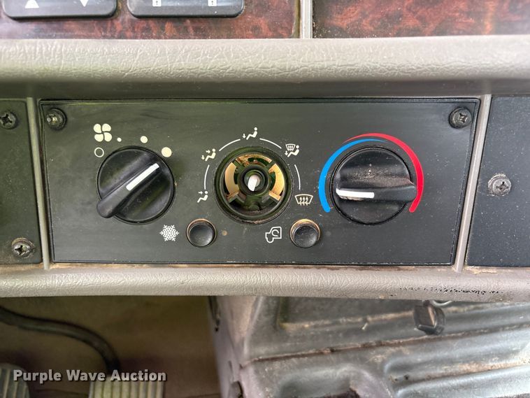 image for item YA4151 2013 Kenworth T370 utility / service truck