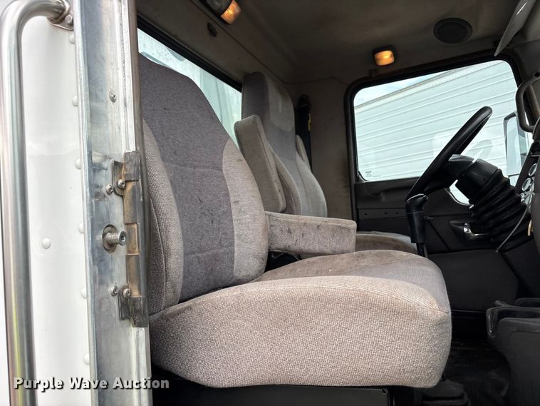 image for item YA4151 2013 Kenworth T370 utility / service truck