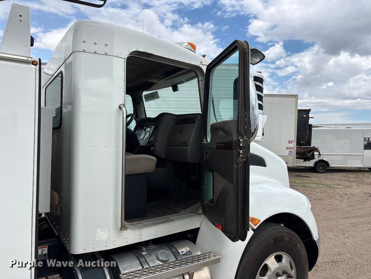 image for item YA4151 2013 Kenworth T370 utility / service truck