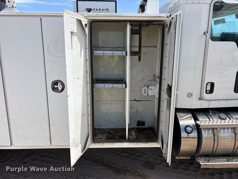 image for item YA4152 2013 Kenworth T370 utility / service truck