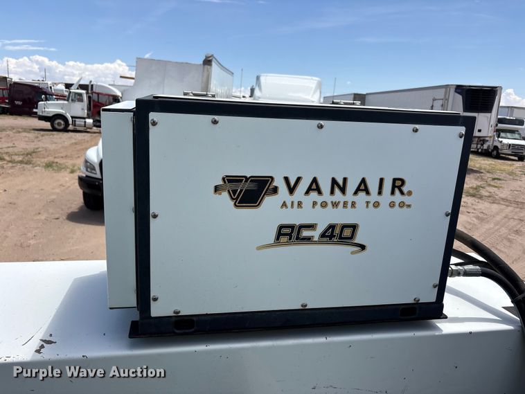 image for item YA4152 2013 Kenworth T370 utility / service truck