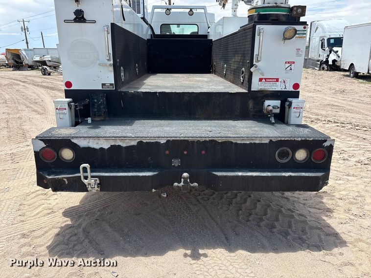 image for item YA4152 2013 Kenworth T370 utility / service truck