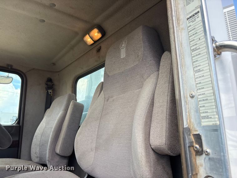 image for item YA4152 2013 Kenworth T370 utility / service truck
