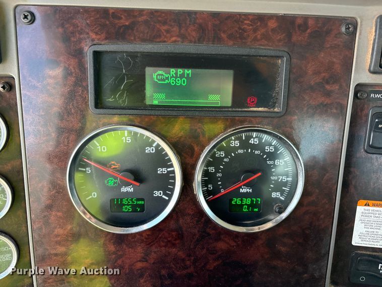 image for item YA4152 2013 Kenworth T370 utility / service truck