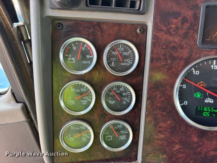 image for item YA4152 2013 Kenworth T370 utility / service truck
