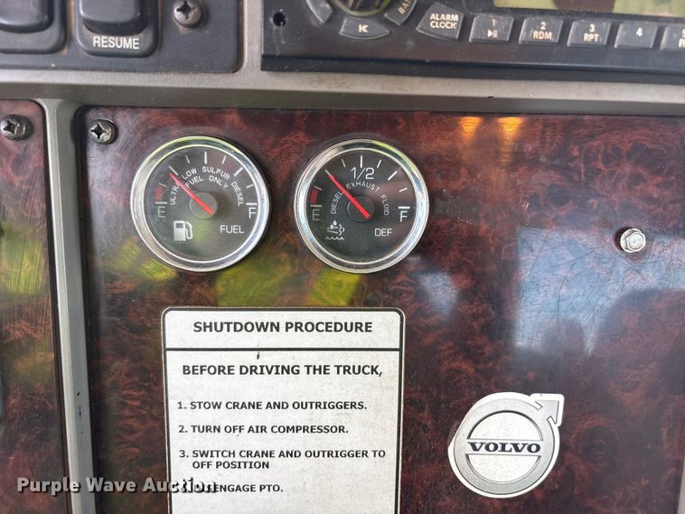 image for item YA4152 2013 Kenworth T370 utility / service truck