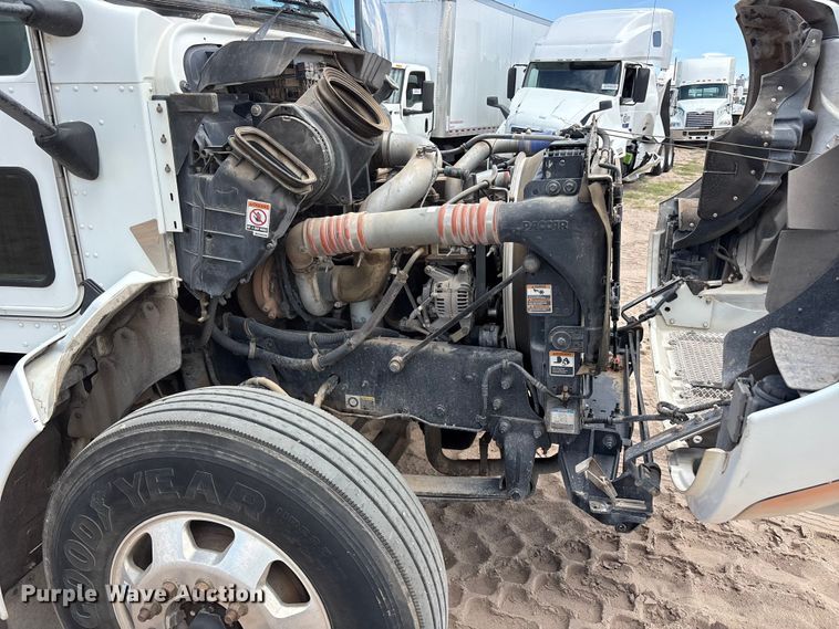 image for item YA4152 2013 Kenworth T370 utility / service truck