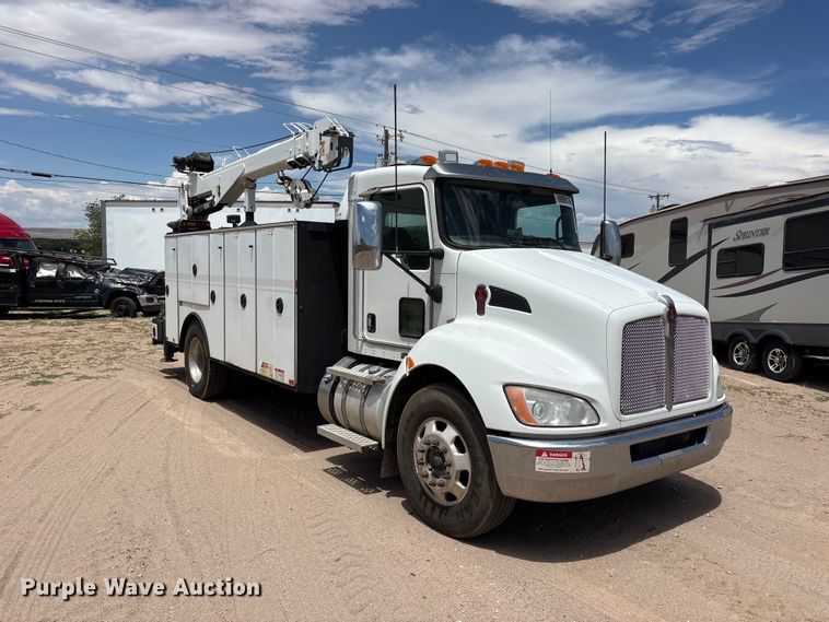 image for item YA4153 2016 Kenworth T370 utility / service truck