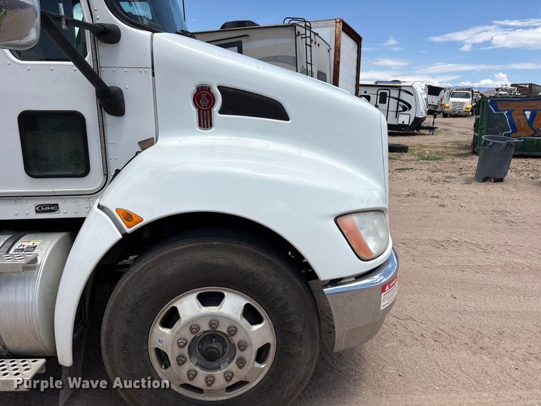 image for item YA4153 2016 Kenworth T370 utility / service truck